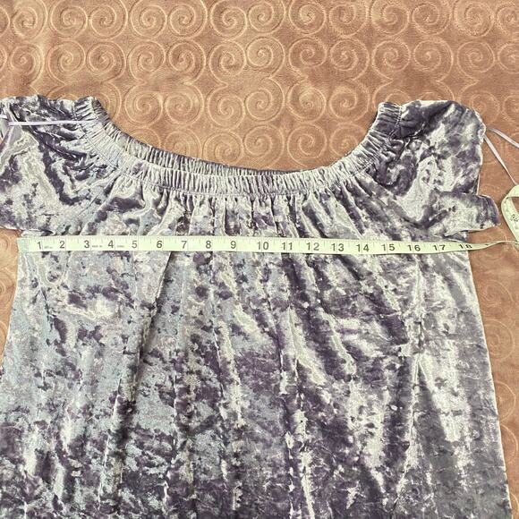 Hippie Rose Off the Shoulder Velvet Purple Top Size Medium - Picture 8 of 8